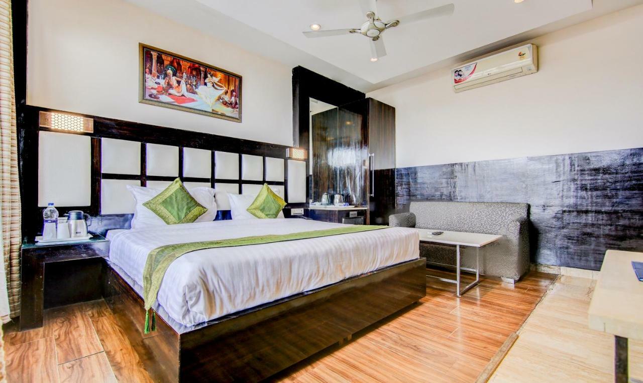Treebo Trend Lavish Inn Dharamshala Exterior photo