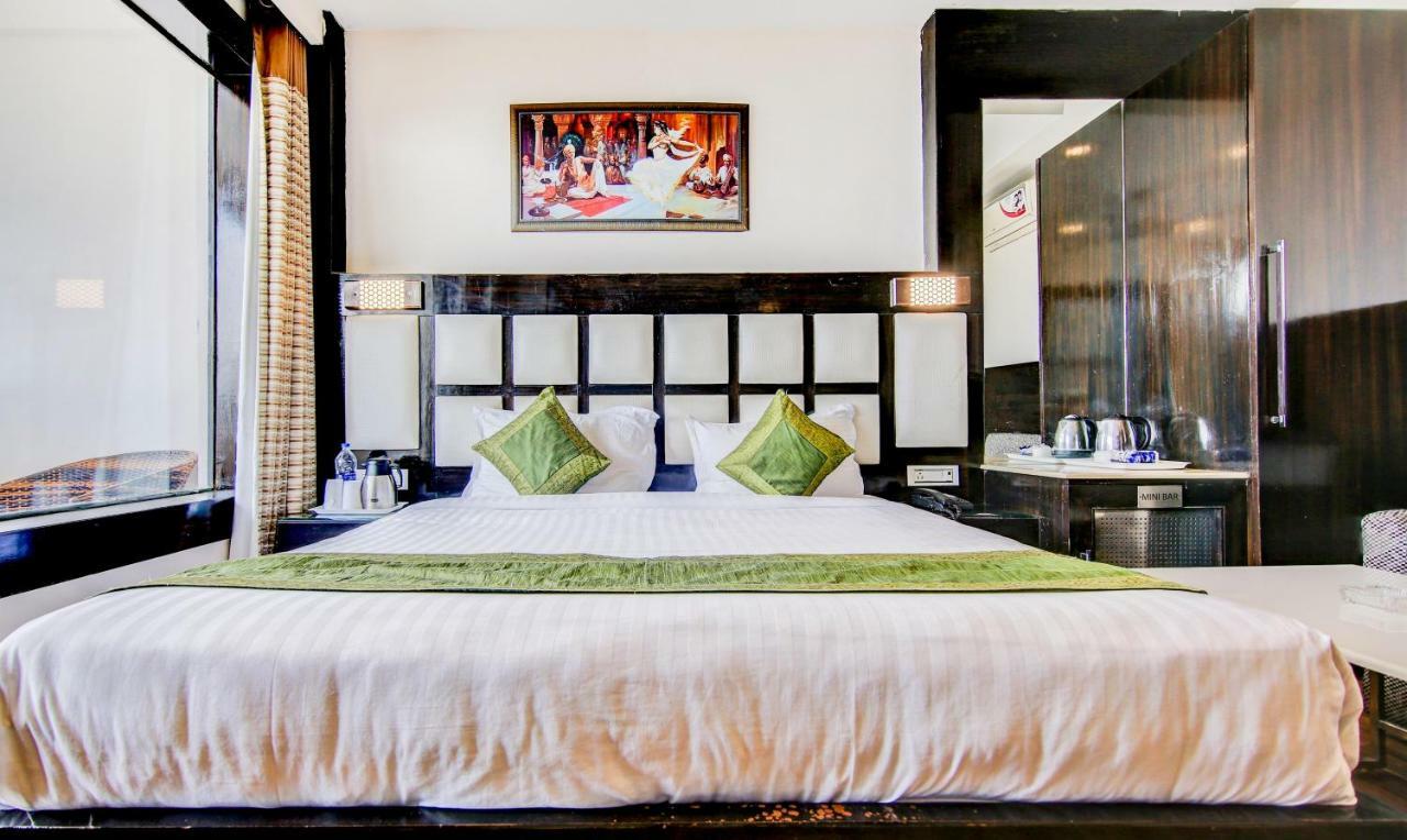 Treebo Trend Lavish Inn Dharamshala Exterior photo