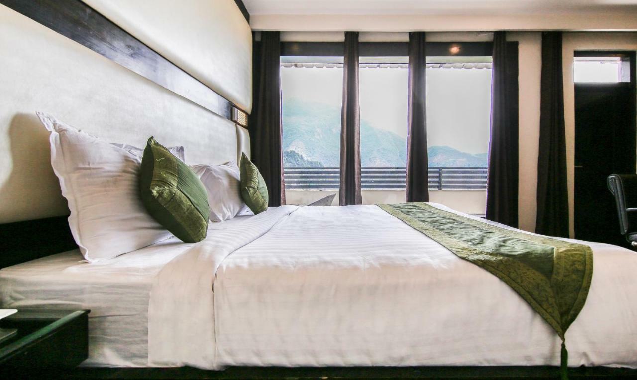 Treebo Trend Lavish Inn Dharamshala Exterior photo